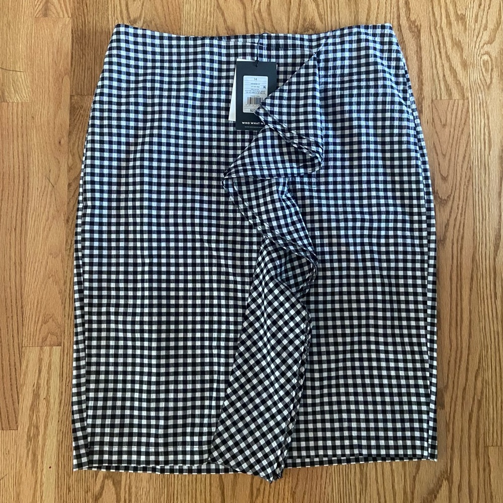 NWT Who What Wear Black and White Check Skirt with Side Ruffle